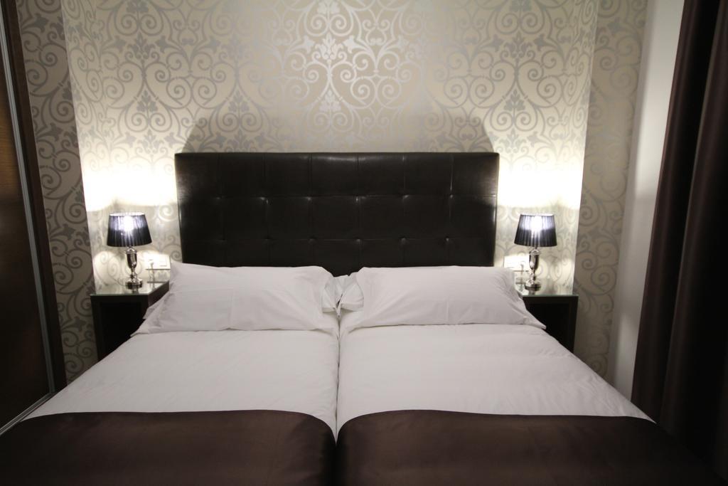 Alvear Suites Redondela Room photo