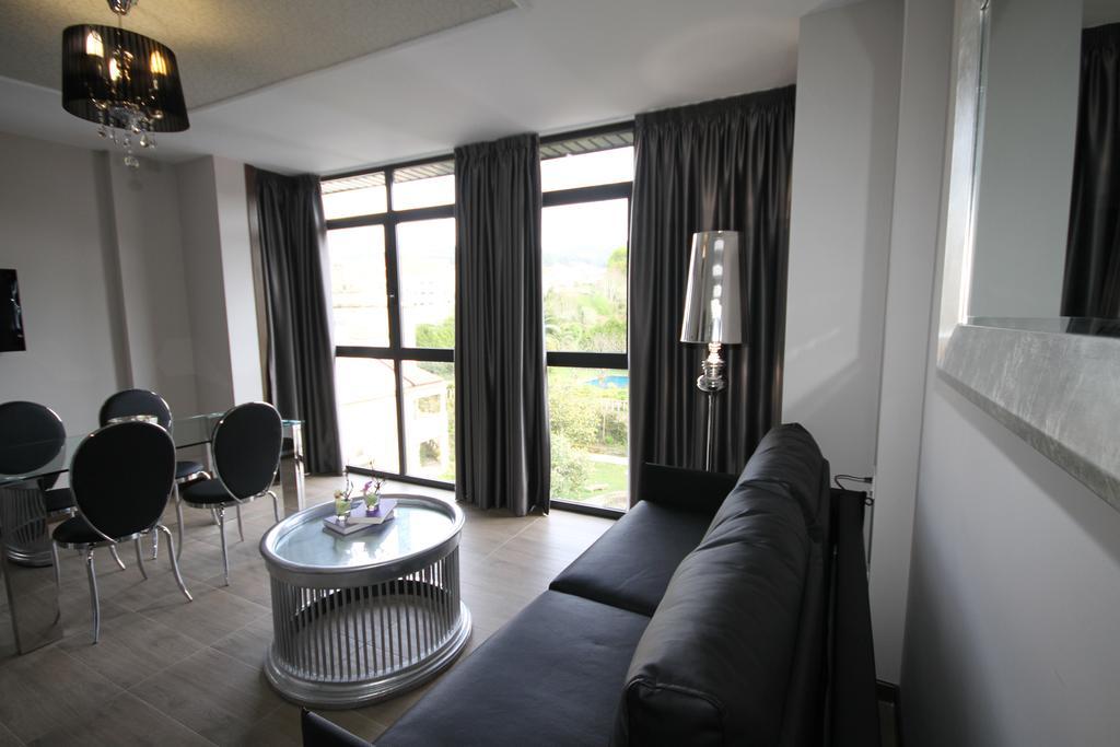 Alvear Suites Redondela Room photo